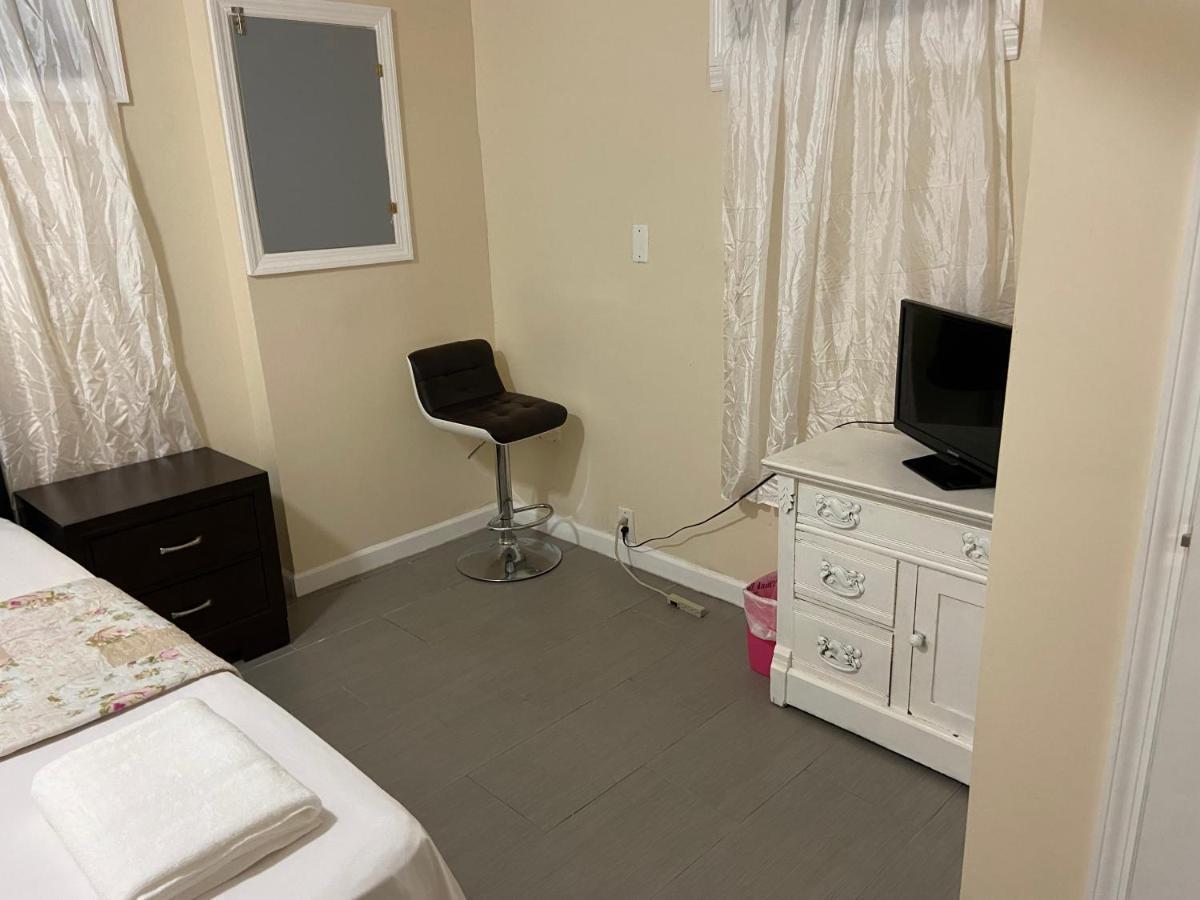 A Private Room In Queens 뉴욕 외부 사진