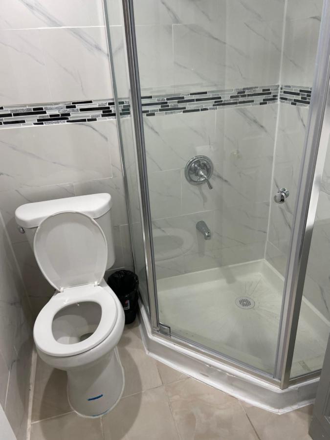 A Private Room In Queens 뉴욕 외부 사진